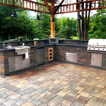 Premier-Outdoor-kitchen.jpg